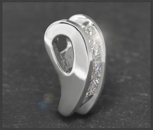 Anhänger 585 Gold, 0,30ct Diamanten VS2; Gleiter