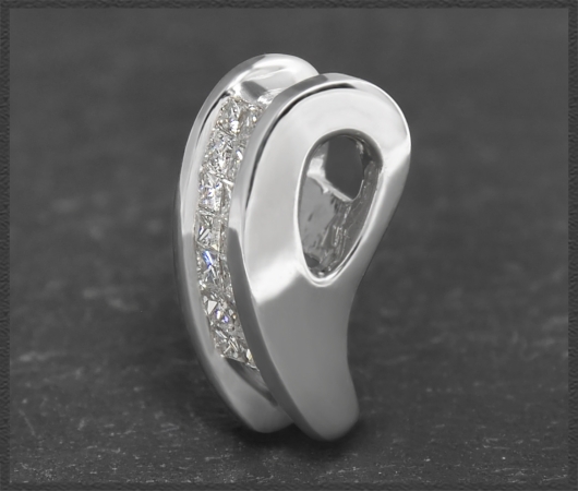 Anhänger 585 Gold, 0,30ct Diamanten VS2; Gleiter