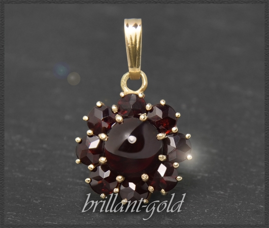 Granat Anhänger mit 4,80ct, 333 Gelbgold, Antik