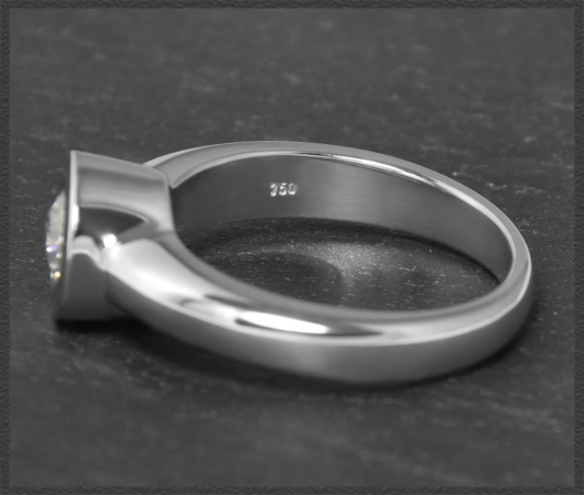 Solitär Ring, 0,53ct Altschliff Brillant, 750 Weißgold