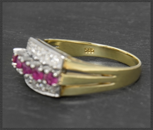 Diamant & Turmalin Ring mit 0,65ct, 585 Gold