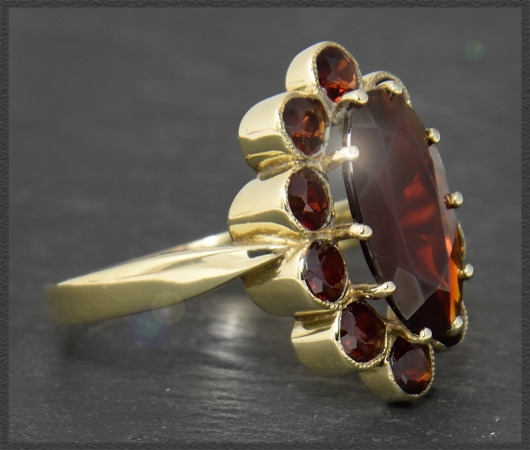 Granat Ring mit 4,6ct, 333 Gold, Antiker Cocktailring