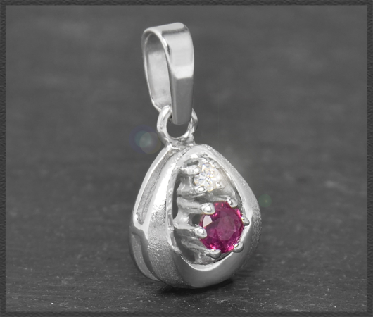 Diamant & Rubin Anhänger aus 585 Weißgold