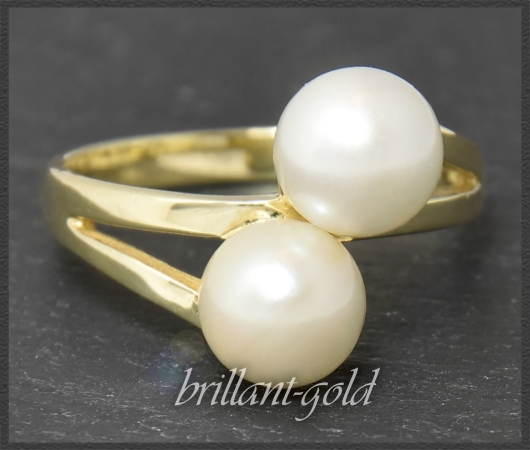 Gold Ring mit weißen 7,5mm Perlen