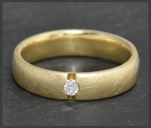 Diamant Ring Firma MEISTER, aus 585 Gelbgold