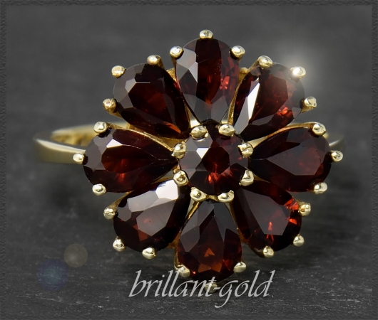 Gold Ring, 5ct rote Granate, Vintage Blüten Ring