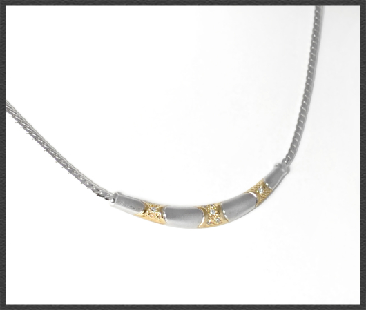 Collier mit 0,10ct Diamanten, 585 Weißgold & Gelbgold