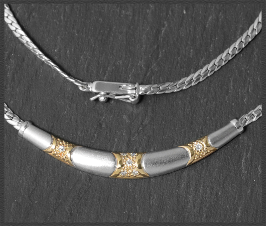 Collier mit 0,10ct Diamanten, 585 Weißgold & Gelbgold