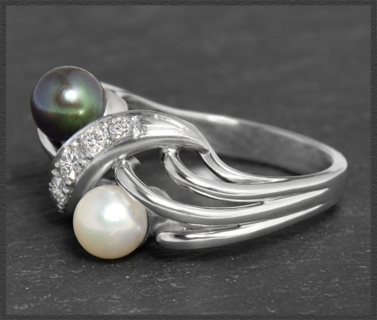 Tahiti & Akoya Perlen Ring mit Diamanten, 585 Weißgold