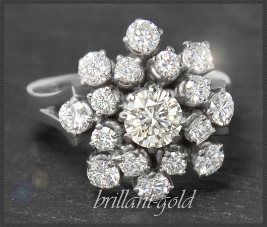 Ring mit 1,85ct lupenreinen Brillanten, 585 Weißgold