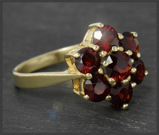 Granat Ring mit 3,60ct aus 585 Gelbgold