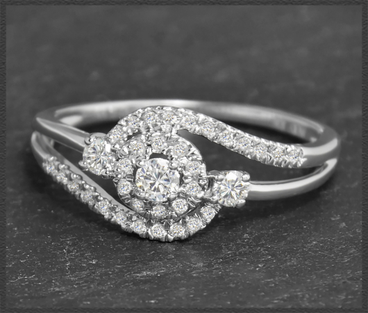 Diamant Ring mit 0,40ct Brillanten, 10Karat Weißgold