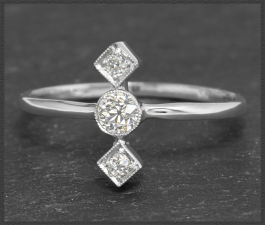 Art Deco Ring mit 0,32ct Altschliff Brillanten, 585 Gold