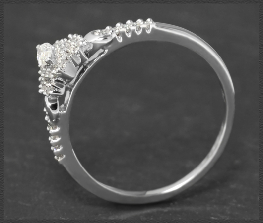 Ring mit 0,40ct Diamanten, 10 Karat Weißgold