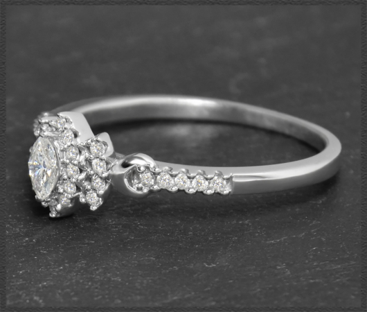 Ring mit 0,40ct Diamanten, 10 Karat Weißgold