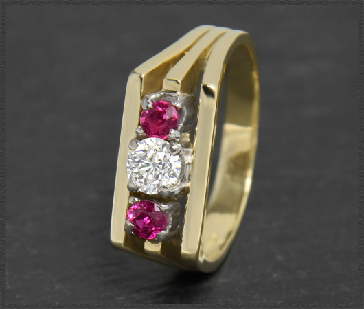 Vintage 0,92ct Diamant & Rubin Trilogie Ring, 585 Gold