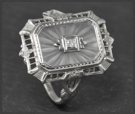 Art Deko Ring, geschliffener Bergkristall & Diamant, 585 Gold