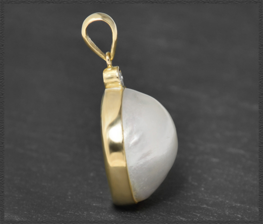 Anhänger 19,5mm Mabe Perle & 0,15ct Diamant, 750 Gold