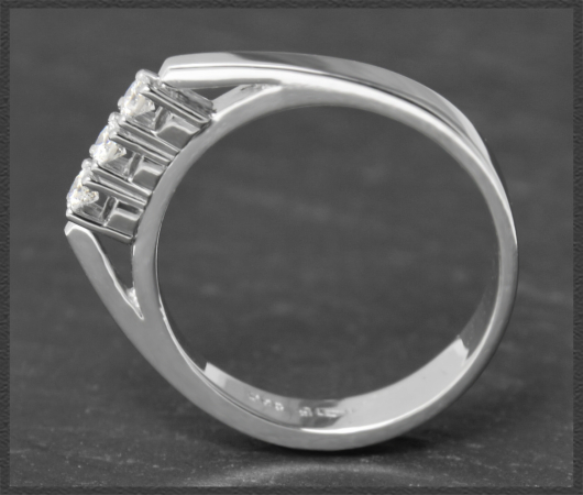 Diamant Ring, 0,20ct lupenrein & River Brillanten