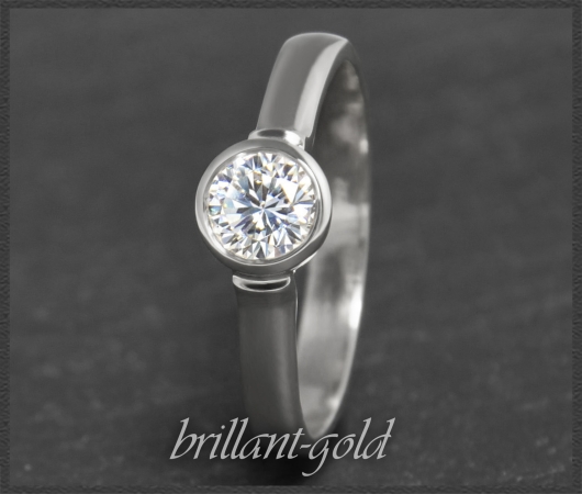 Diamant Ring aus 585 Gold; Brillant 0,56ct, Si3